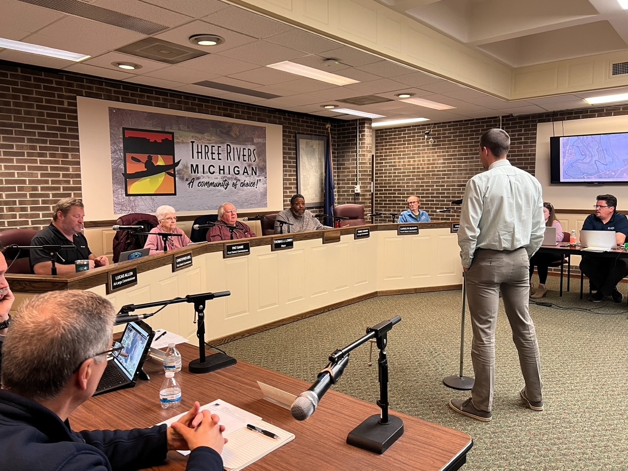 Three Rivers City Commission discusses future of Hoffman Pond – Watershed  Voice