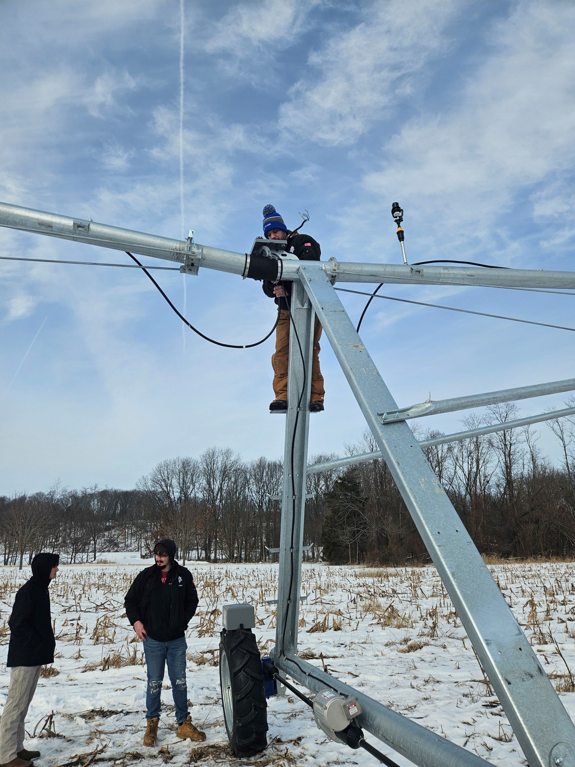 Glen Oaks agricultural students install Center Pivot Irrigation System ...